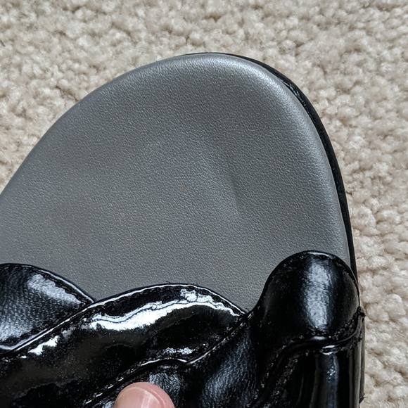 Judith strappy kitten heel sandal - Picture 6 of 6